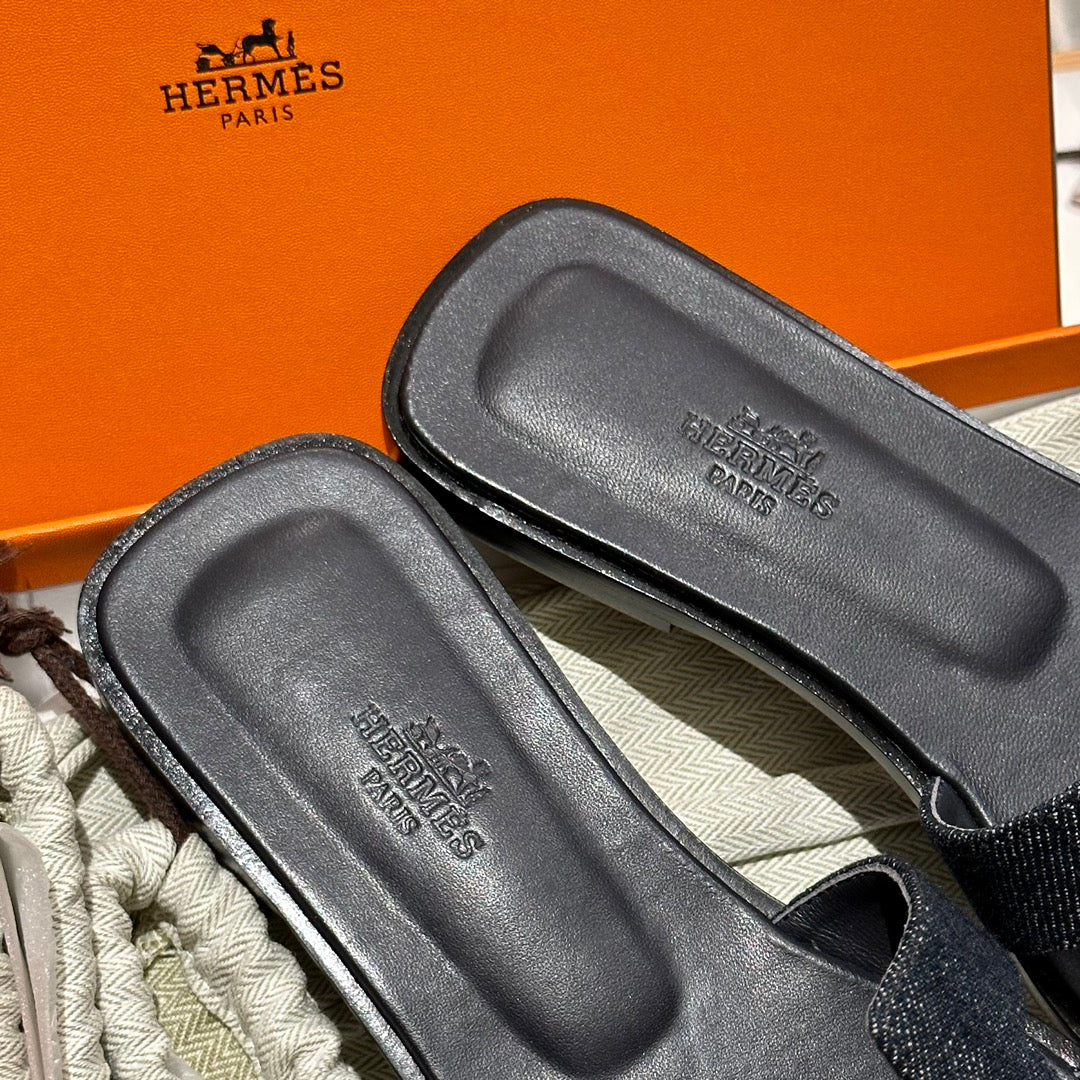 Sandália Hermès