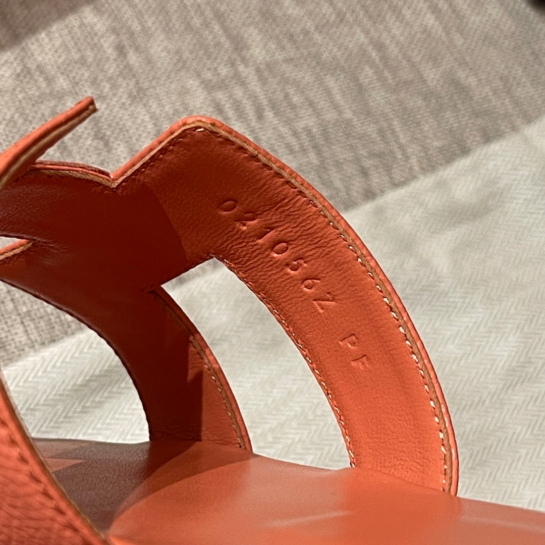 Sandália Hermès