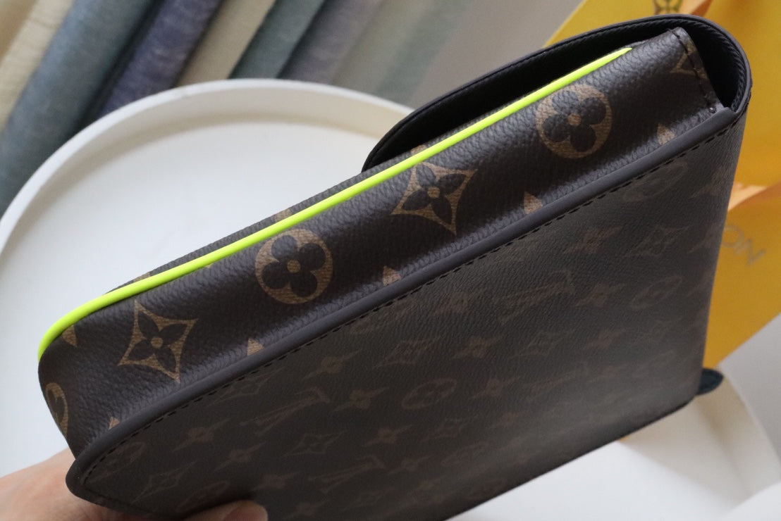 Carteira Louis Vuitton