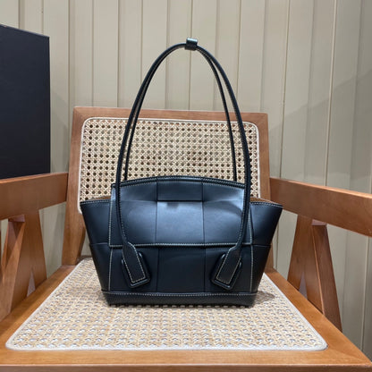 Bolsa Bottega Veneta The Arco 33 BAG