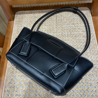 Bolsa Bottega Veneta The Arco 33 BAG