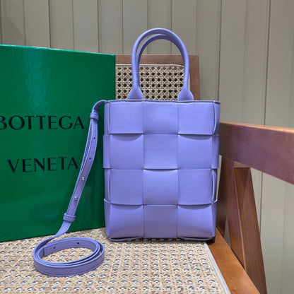 Bolsa Bottega Veneta MINI CASSETTE TOTE 22CM BAG