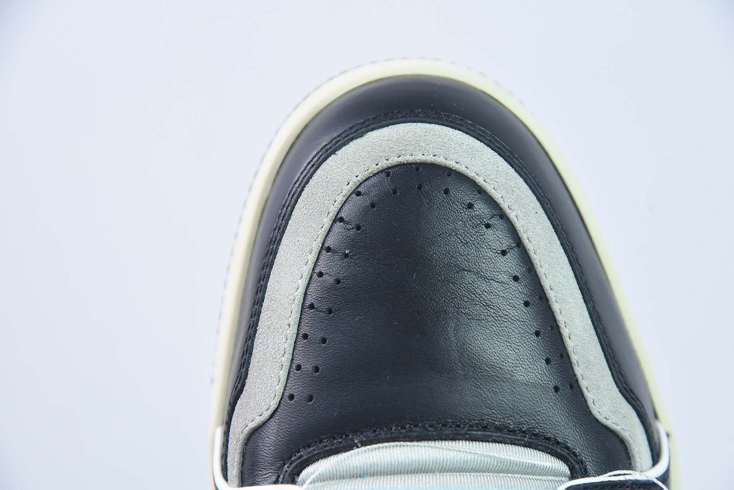 Tênis Louis Vuitton Trainer