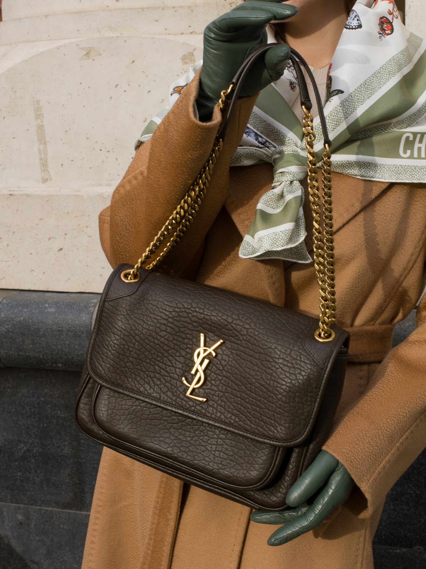 Bolsa Saint Laurent YSL Niki Marrom